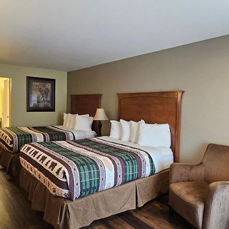 Mill Village Motel Eatonville Extérieur photo