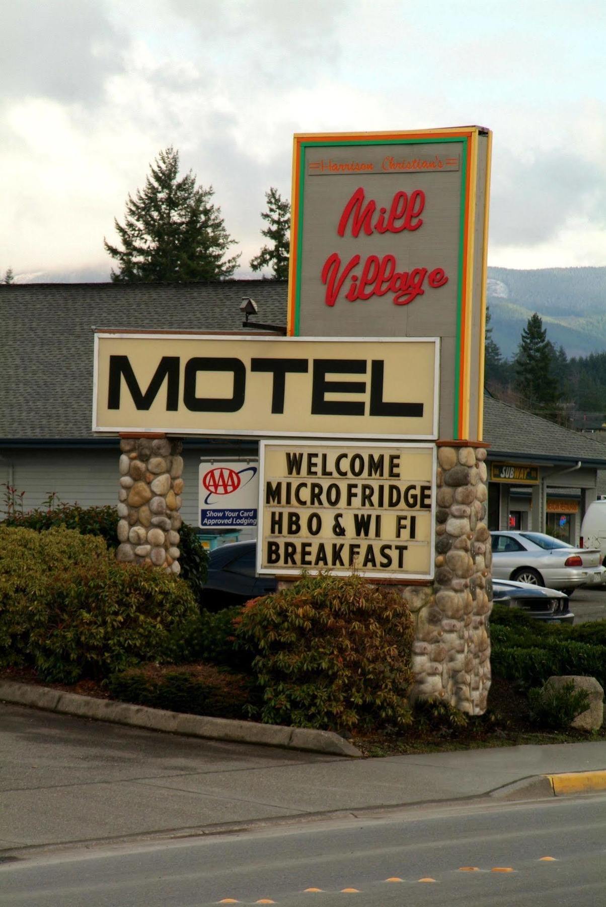 Mill Village Motel Eatonville Extérieur photo