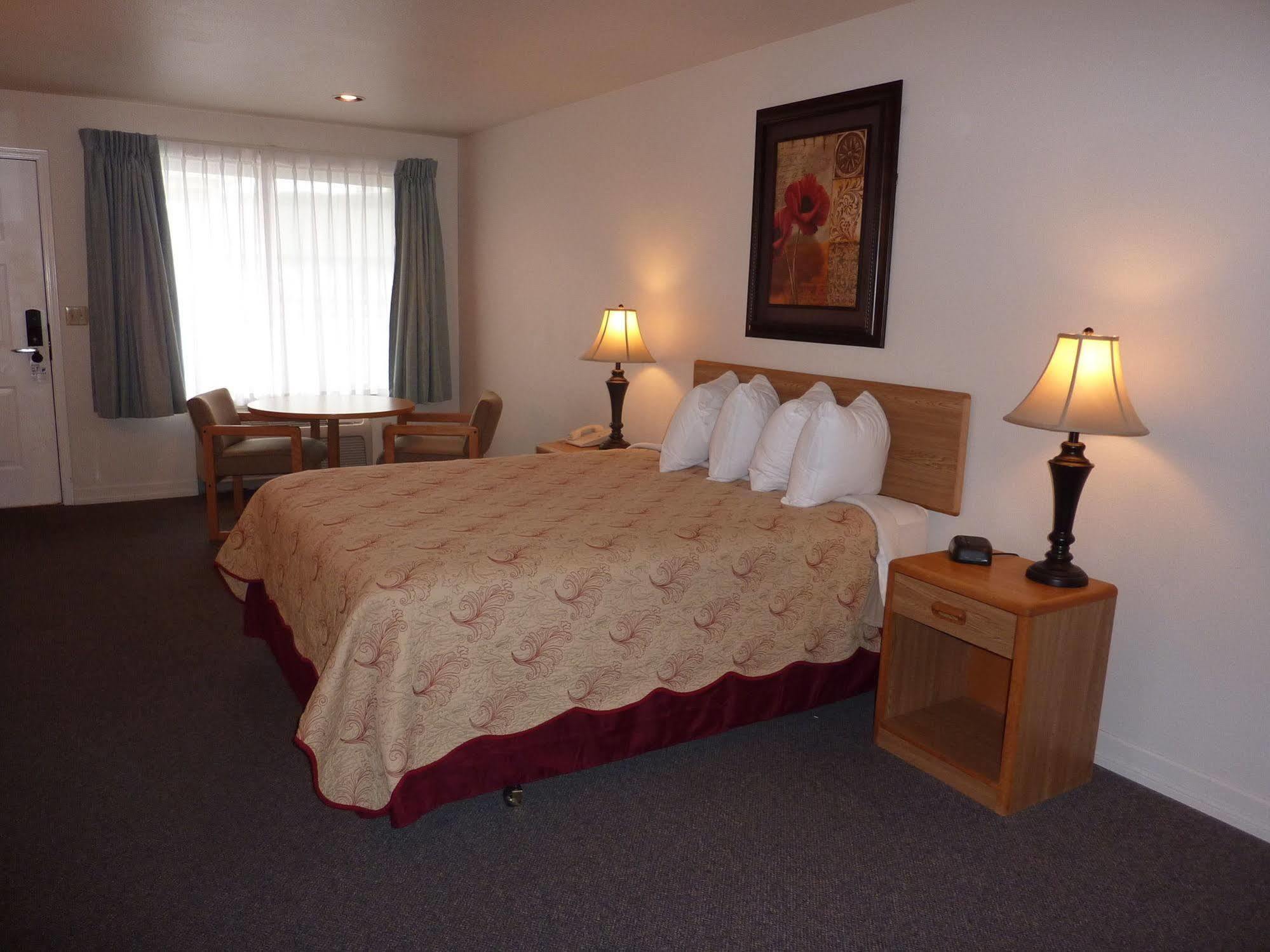 Mill Village Motel Eatonville Extérieur photo