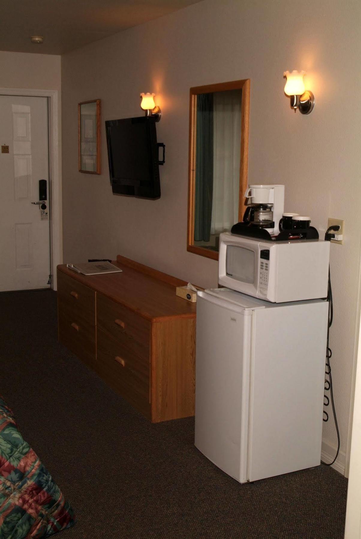 Mill Village Motel Eatonville Extérieur photo